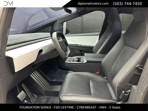 Used 2024 Tesla Cybertruck Cyberbeast AWD/4WD image 17