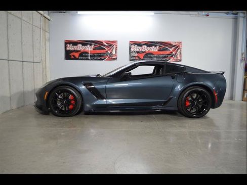 Used 2019 Chevrolet Corvette Z06 RWD image 25