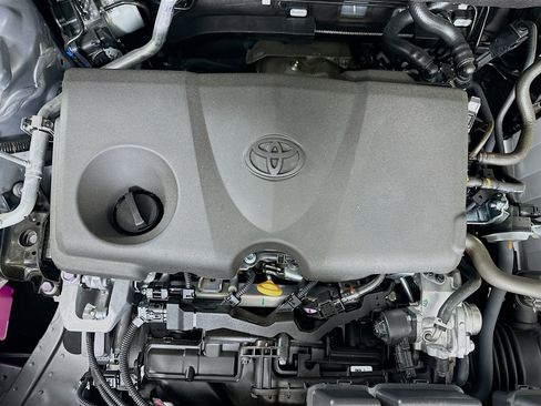 Used 2025 Toyota RAV4 XLE w/ Convenience Package image 33