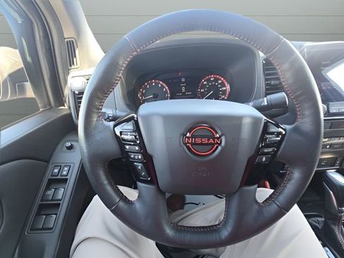 Used 2023 Nissan Frontier PRO-4X w/ Pro Convenience Package AWD/4WD image 16