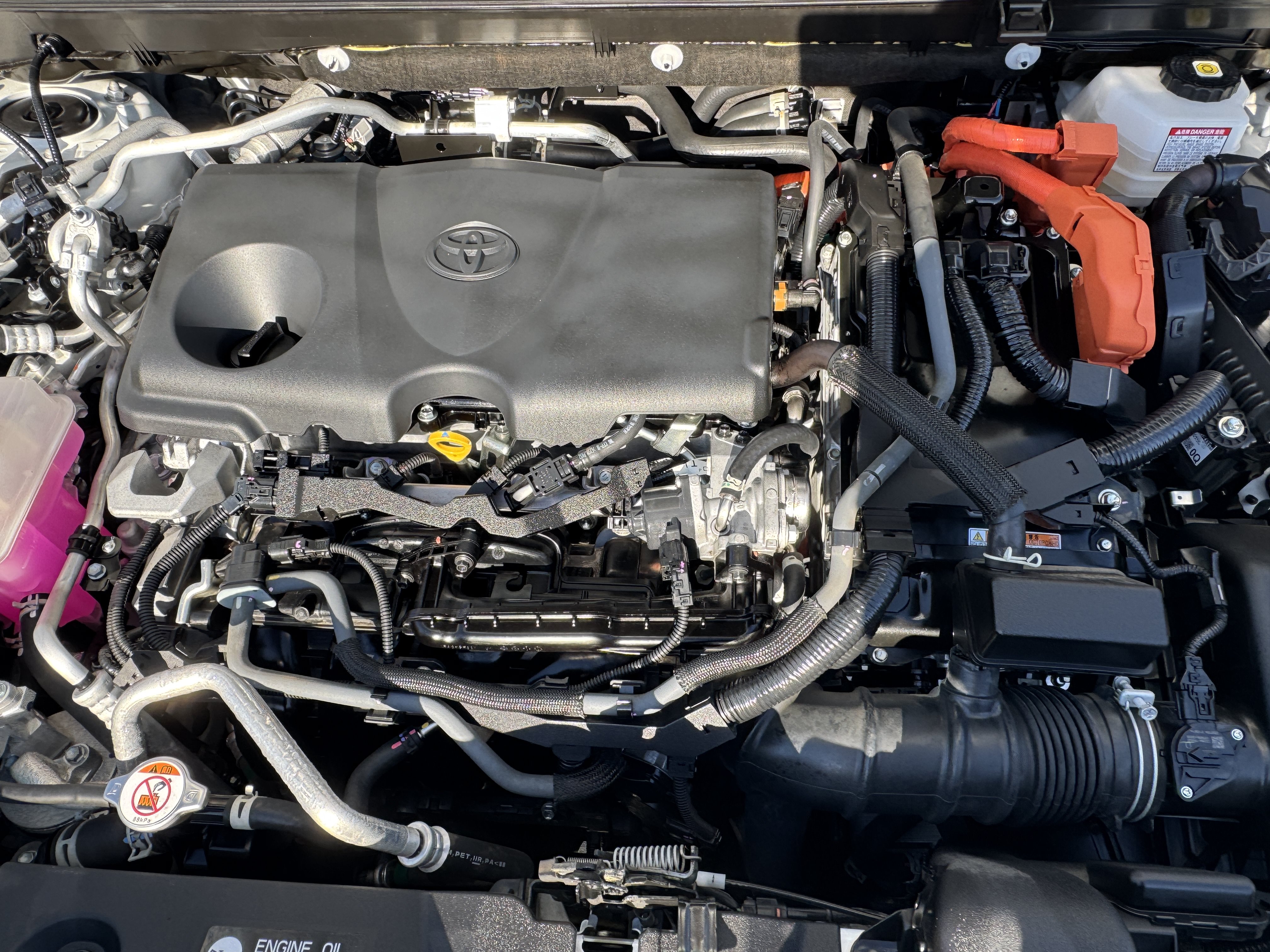 Used 2023 Toyota RAV4 SE w/ Weather & Moonroof Package AWD/4WD image 32