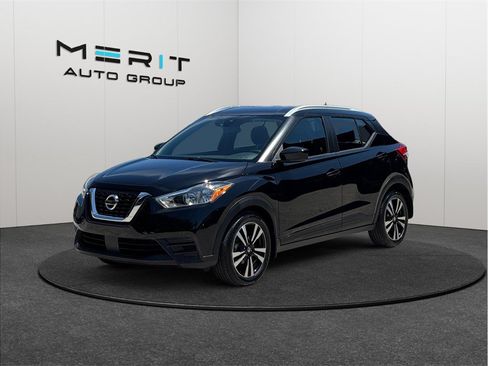 Used 2020 Nissan Kicks SV FWD image 4