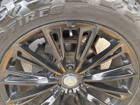 Used 2020 Chevrolet Tahoe LT image 23