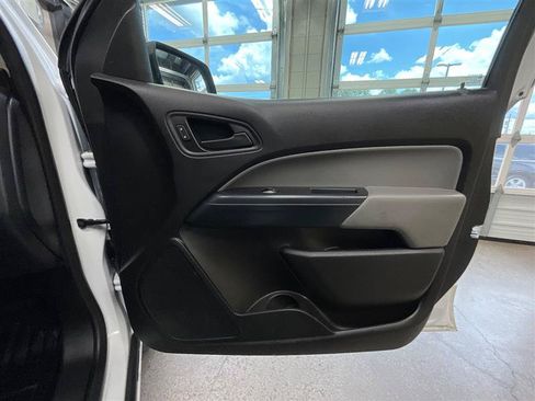 Used 2019 Chevrolet Colorado W/T RWD image 21