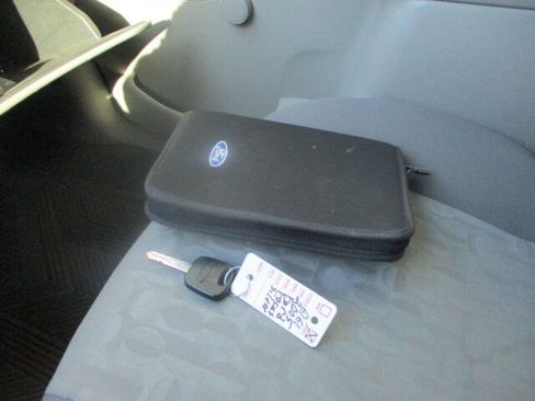 Used 2005 Ford Focus S image 30