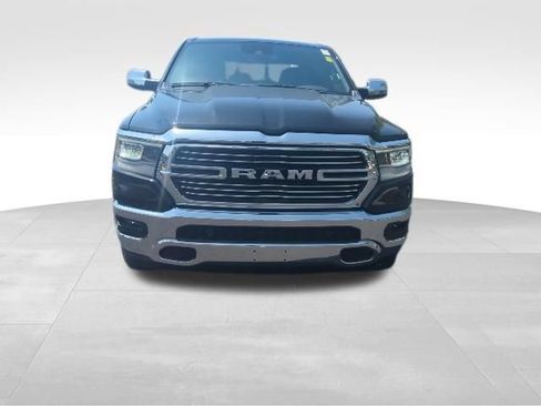 Used 2023 RAM 1500 Laramie AWD/4WD image 3