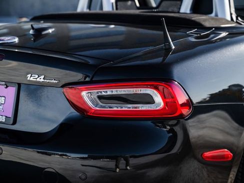 Used 2017 FIAT 124 Spider Lusso image 59