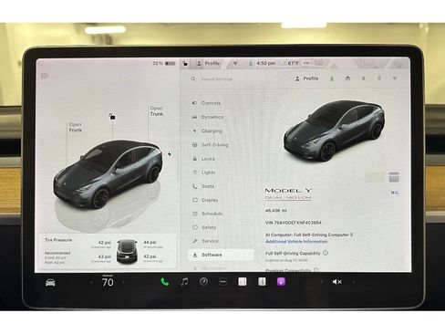 Used 2022 Tesla Model Y Performance AWD/4WD image 27
