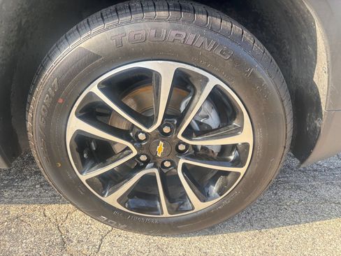 Used 2025 Chevrolet TrailBlazer LT FWD image 29