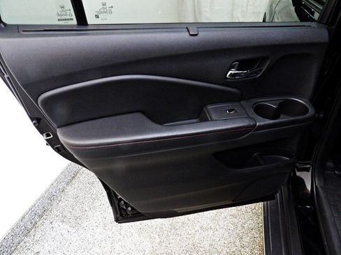 Used 2020 Honda Pilot Black Edition image 9