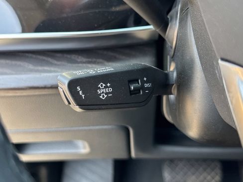 Used 2021 Audi Q8 Prestige w/ Prestige Package AWD/4WD image 18
