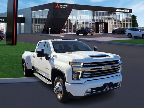 Used 2023 Chevrolet Silverado 3500 High Country image 4