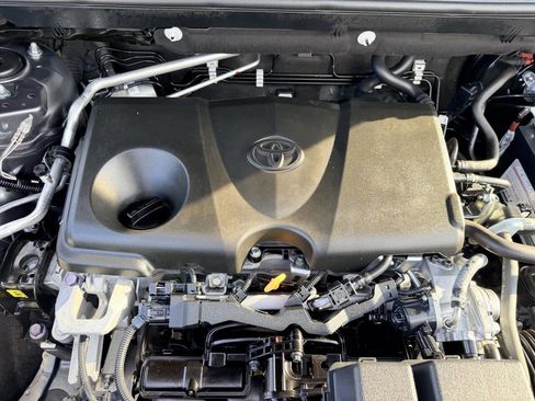 Used 2023 Toyota RAV4 LE FWD image 27