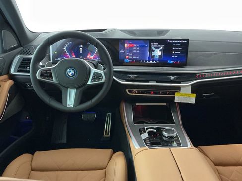 New 2026 BMW X5 xDrive50e w/ M Sport Package AWD/4WD image 9
