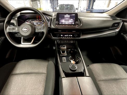 Certified 2024 Nissan Rogue SV image 21