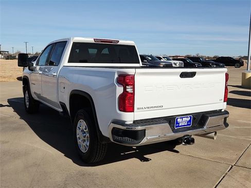 Used 2024 Chevrolet Silverado 2500 LT image 3