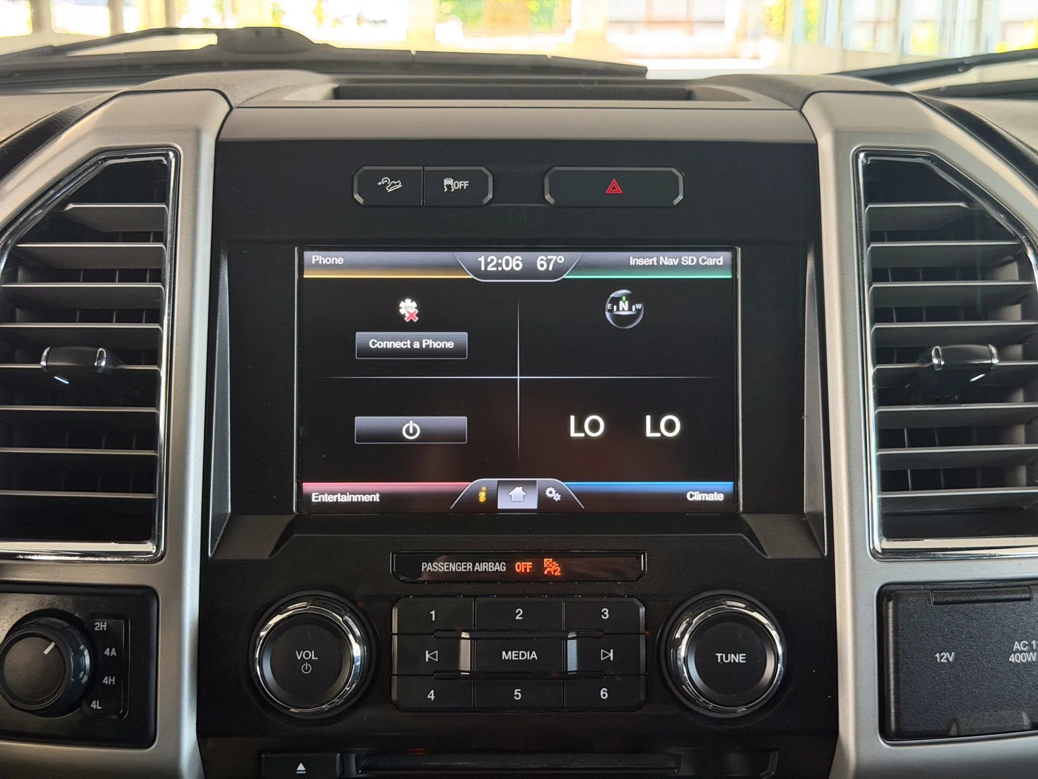 Used 2015 Ford F150 Lariat AWD/4WD image 31