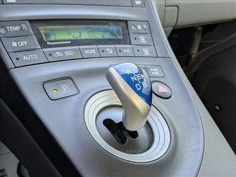 Used 2011 Toyota Prius Two image 11