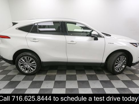 Used 2021 Toyota Venza XLE w/ Softex Package AWD/4WD image 7