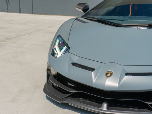 Used 2019 Lamborghini Aventador SVJ AWD/4WD image 29