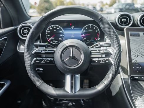 Used 2024 Mercedes-Benz GLC 300 4MATIC image 27