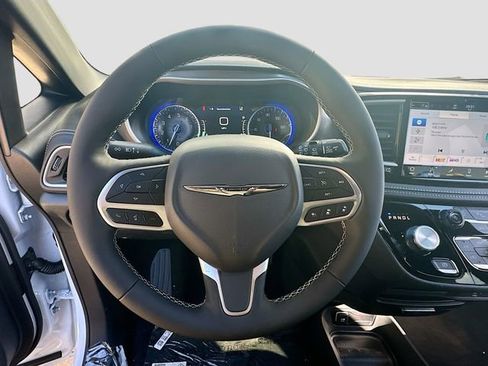 New 2026 Chrysler Pacifica Select image 12