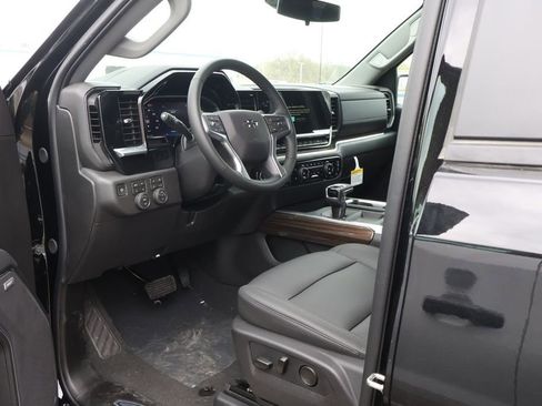 New 2026 Chevrolet Silverado 1500 LT Trail Boss w/ LT Trail Boss Premium Package AWD/4WD image 13