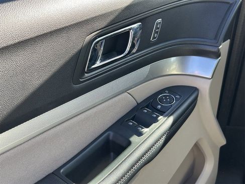 Used 2018 Ford Explorer 4WD image 10