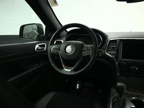 Used 2018 Jeep Grand Cherokee Altitude AWD/4WD image 40