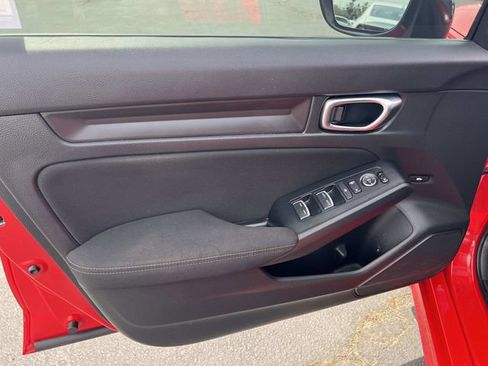 Used 2025 Honda Civic Sport image 6