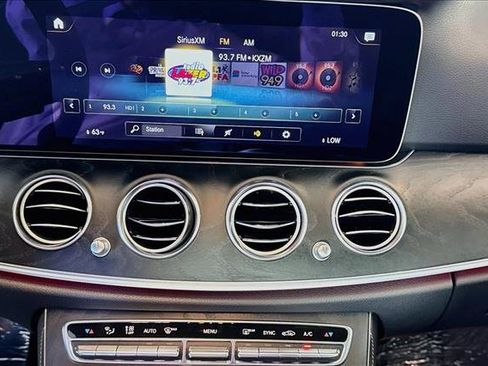 Used 2022 Mercedes-Benz E 350 Sedan image 15