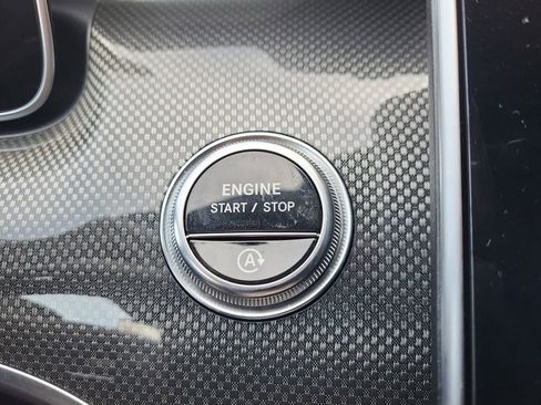 Certified 2023 Mercedes-Benz C 300 4MATIC Sedan image 20