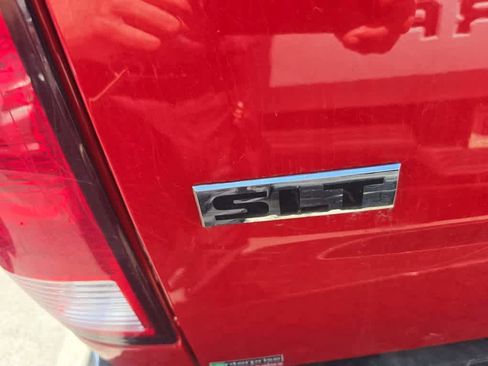 Used 2019 RAM 1500 Classic SLT AWD/4WD image 5