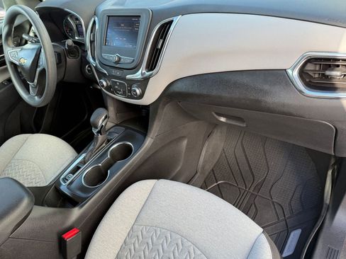 Used 2023 Chevrolet Equinox LS w/ LS Convenience Package image 34