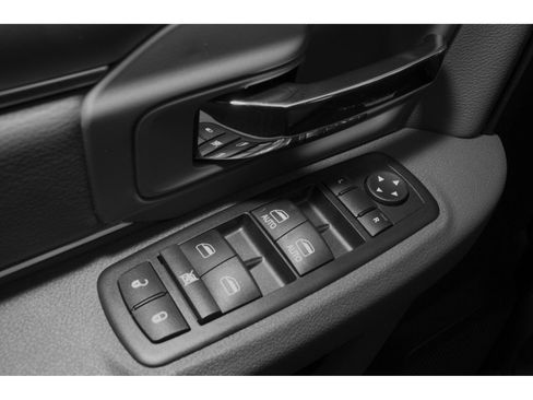 Used 2015 RAM 1500 Big Horn RWD image 13