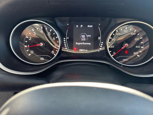 Used 2021 Jeep Compass Latitude FWD image 19