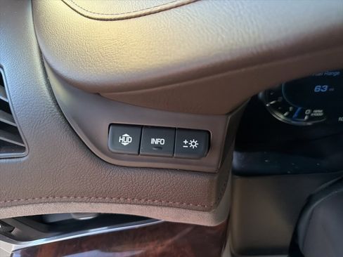 Used 2016 Cadillac Escalade Luxury image 59