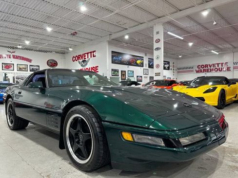Used 1994 Chevrolet Corvette Coupe RWD image 5