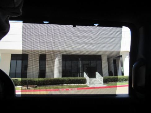 Used 2025 Chrysler Pacifica Select image 33