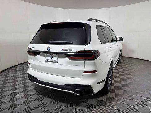 Used 2025 BMW X7 M60i w/ Climate Comfort Package image 6