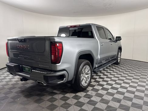 Used 2024 GMC Sierra 1500 Denali AWD/4WD image 9
