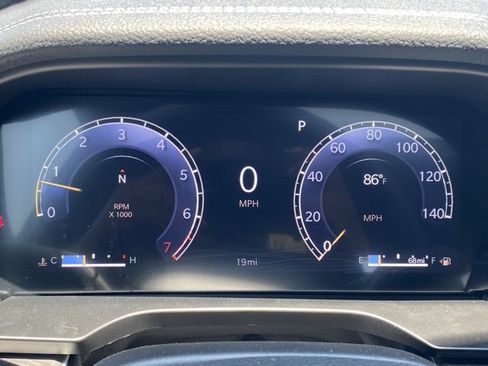 New 2025 Jeep Grand Cherokee Limited w/ Black Appearance Package image 19