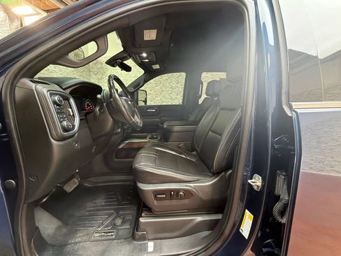 Used 2021 Chevrolet Silverado 2500 High Country w/ Z71 Off-Road Package AWD/4WD image 23