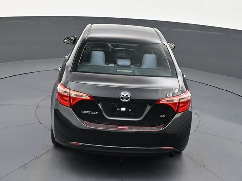 Used 2018 Toyota Corolla LE image 16