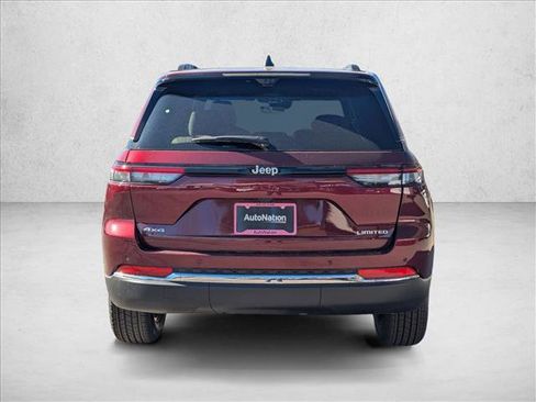 New 2025 Jeep Grand Cherokee Limited image 8