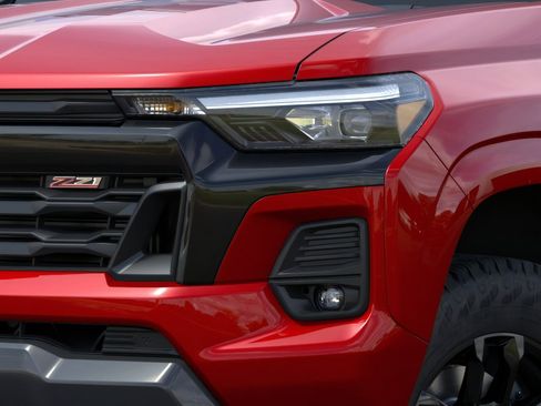 New 2026 Chevrolet Colorado Z71 w/ Midnight Edition AWD/4WD image 10