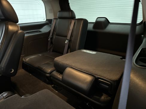 Used 2012 Chevrolet Tahoe LTZ image 27