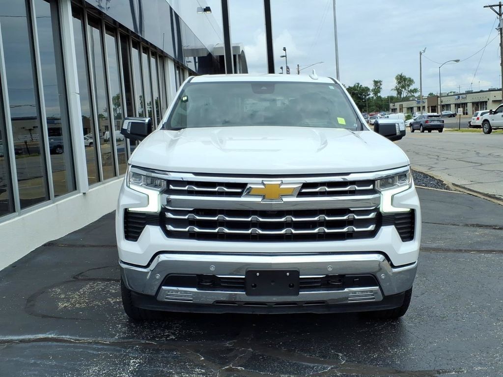 Used 2024 Chevrolet Silverado 1500 LTZ w/ Technology Package AWD/4WD image 2