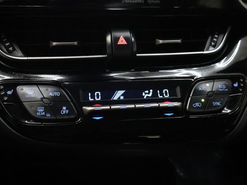 Used 2022 Toyota C-HR Limited FWD image 25