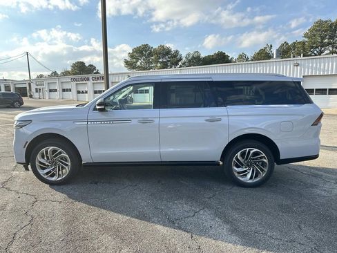 New 2026 Lincoln Navigator L Reserve image 4